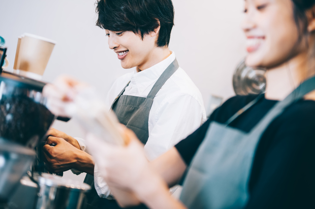 コーヒーショップ　イメージ