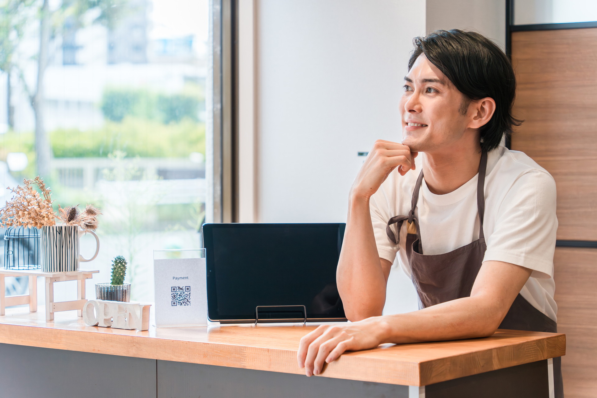 【バリスタの正社員の求人情報】平均年収や仕事内容も紹介